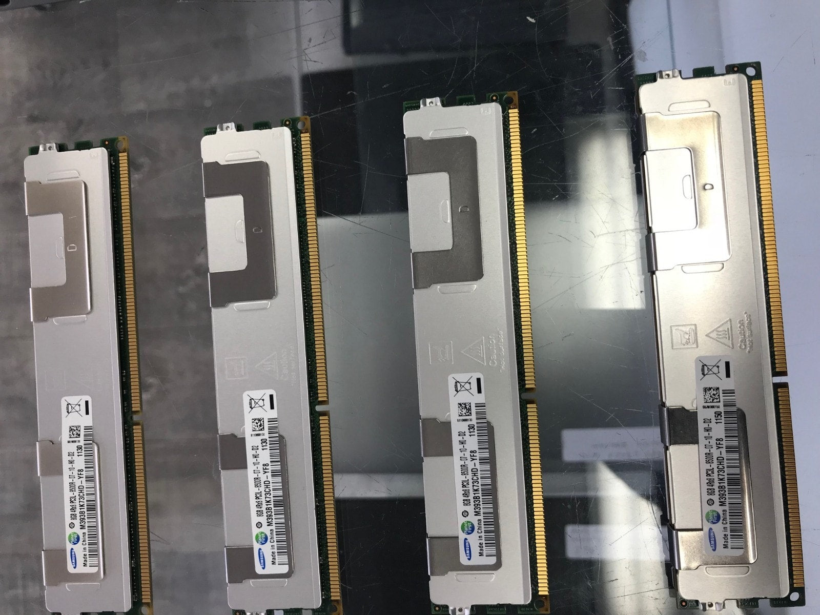 SAMSUNG M393B1K73CHD-YF8 - SAMSUNG 8GB (1*8GB) 4RX8 PC3L-8500R-7 DDR3-1066MHZ RDIMM - Refurbished — exact part-number product image