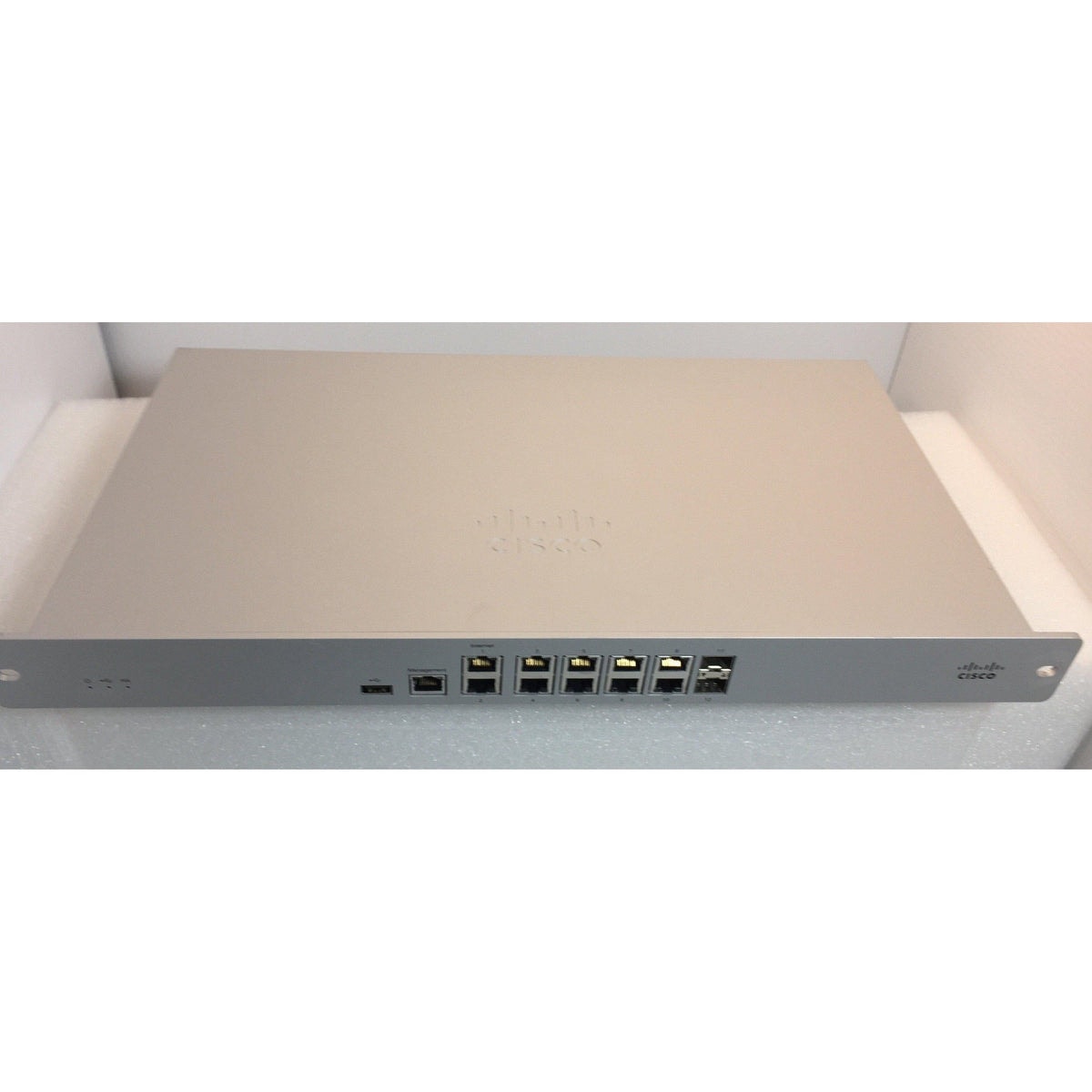 CISCO MX84-HW - DNP-S CISCO MERAKI CLOUD MANAGED SECURITY APPLIANCE - Refurbished — exact part-number product image